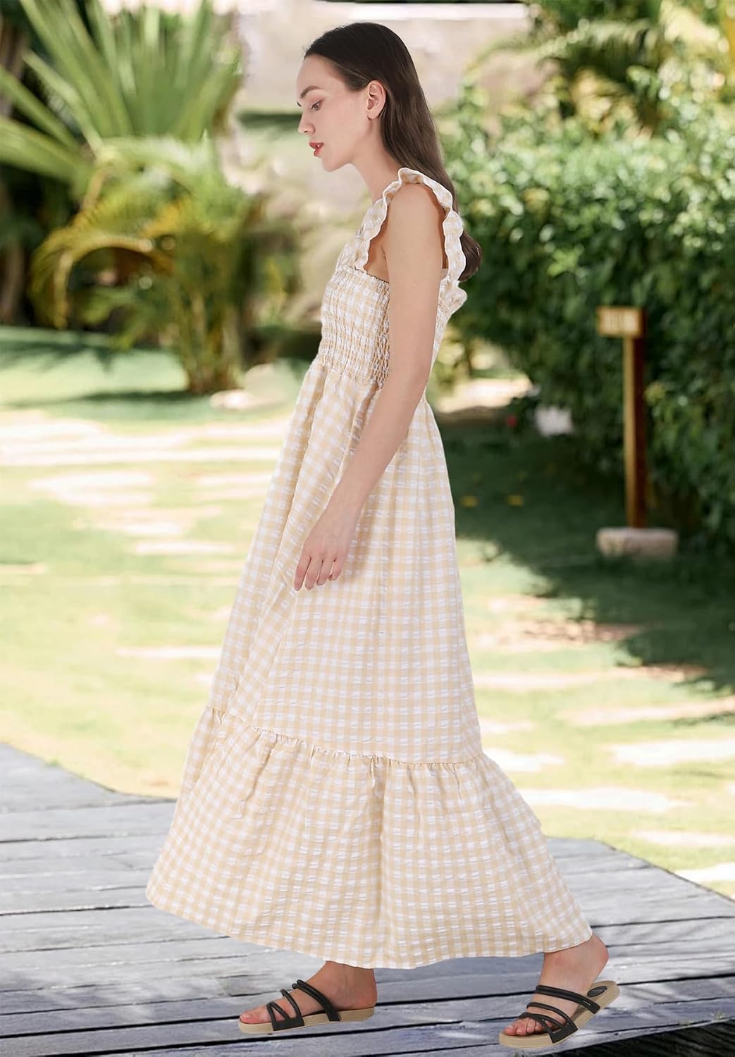 Minimalist Women's Retro Plaid Smocked Spaghetti Strap Flounce Long Casual Daily Wear Dress