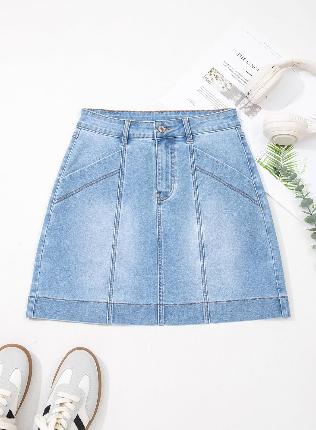 Minimalist Womens High Waisted Stretch Denim Jean Skirt Casual Trendy Front Seam Mini Skirt with Pockets Daily Wear