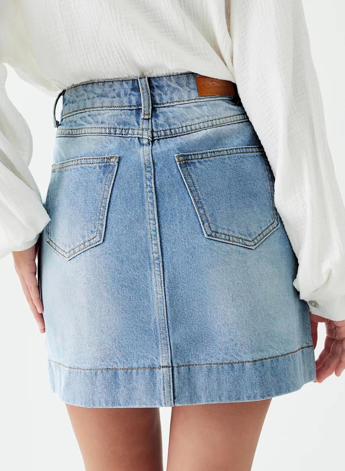 Minimalist Womens High Waisted Stretch Denim Jean Skirt Casual Trendy Front Seam Mini Skirt with Pockets Daily Wear